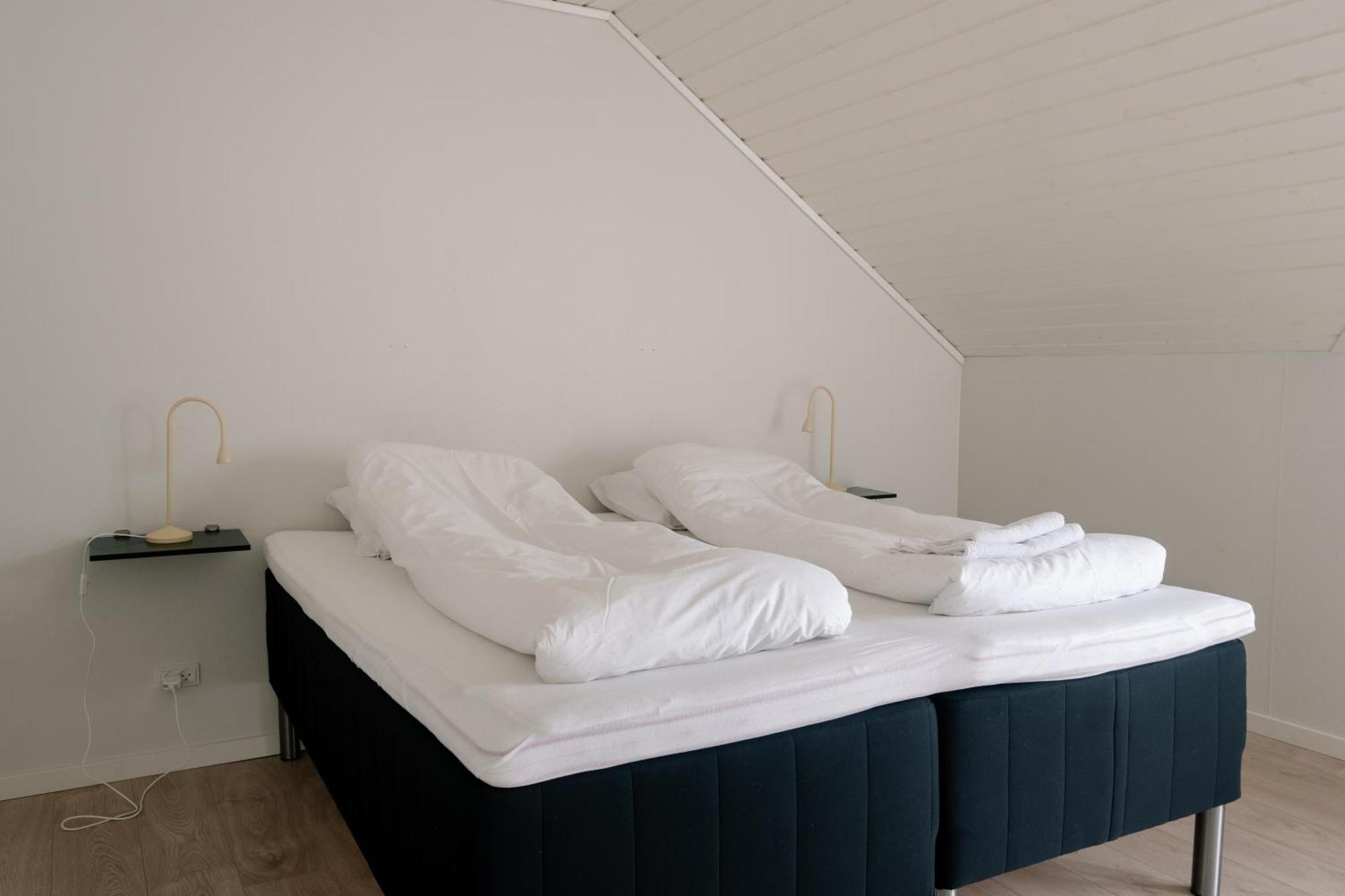 Spacious City Center Home By The Sea Klaksvík 외부 사진